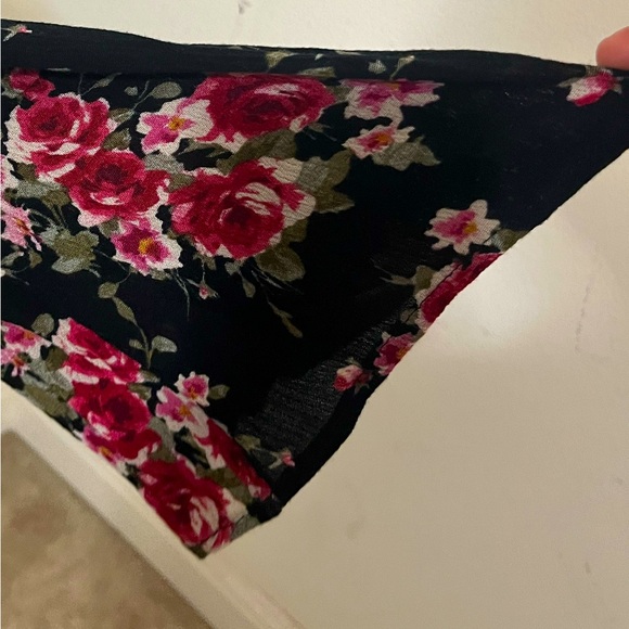 Gauzy bell sleeve floral print top - Picture 4 of 5